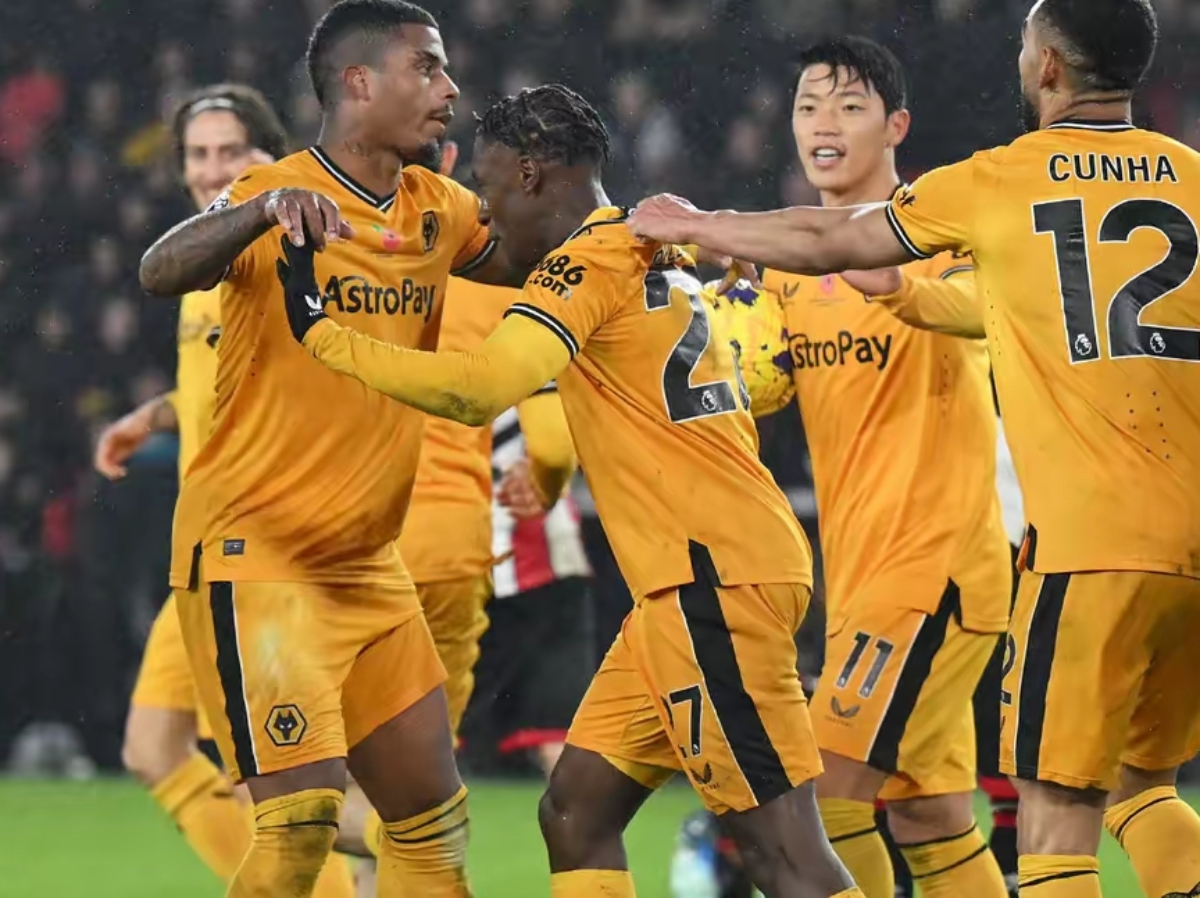 今晚皇家马德里备战英超,造点机会细节流出,态度坚定,身体对抗强度拉满的简单介绍 今晚皇家马德里备战英超,造点机会细节流出,态度坚定,身体对抗强度拉满的简单介绍