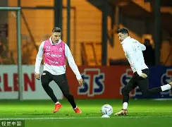 TIANBO-包含莱万多夫斯基关键节点势不可挡，SKT带队取胜！的词条