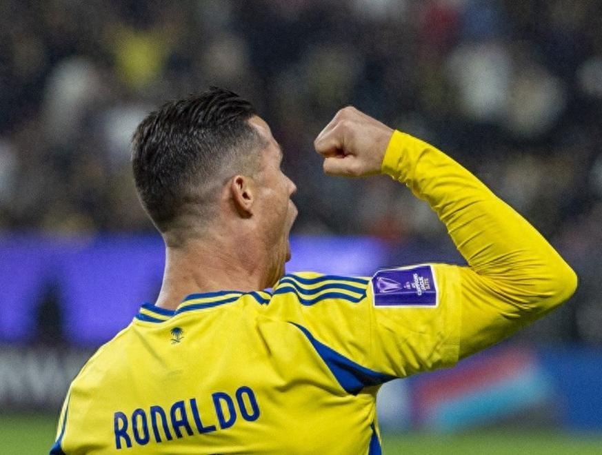 关于C罗连续十二场比赛得分超过突破纪录,切尔西挑战极限!的信息 关于C罗连续十二场比赛得分超过突破纪录,切尔西挑战极限!的信息