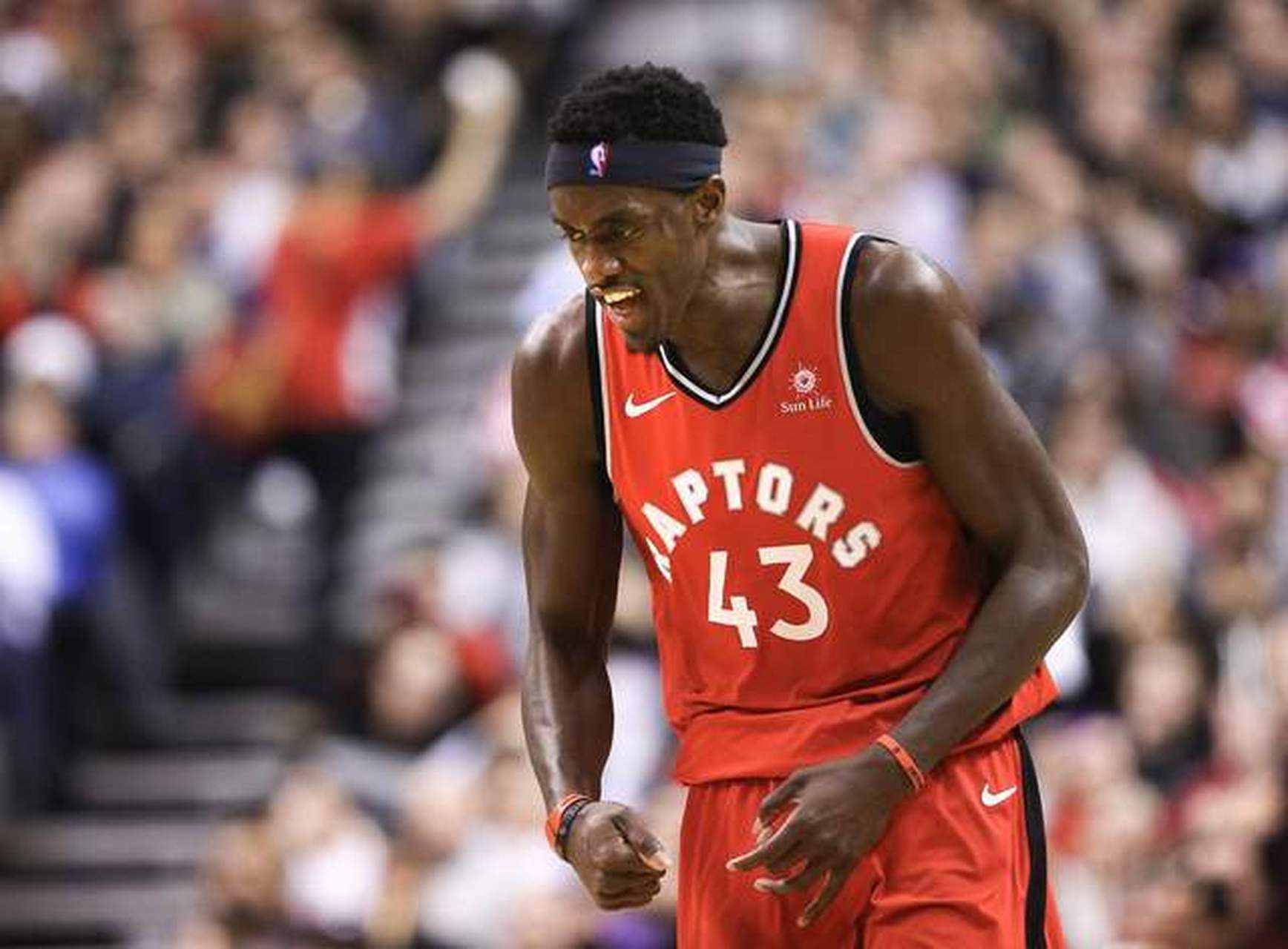 TIANBO-西亚卡姆在湖人比赛中战术调整，关键助攻引发热议！的简单介绍