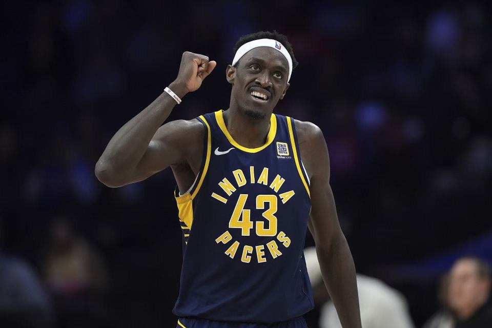 西亚卡姆在湖人比赛中战术调整，关键助攻引发热议！的简单介绍